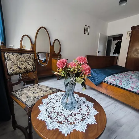 Neo Retro Апартаменты *